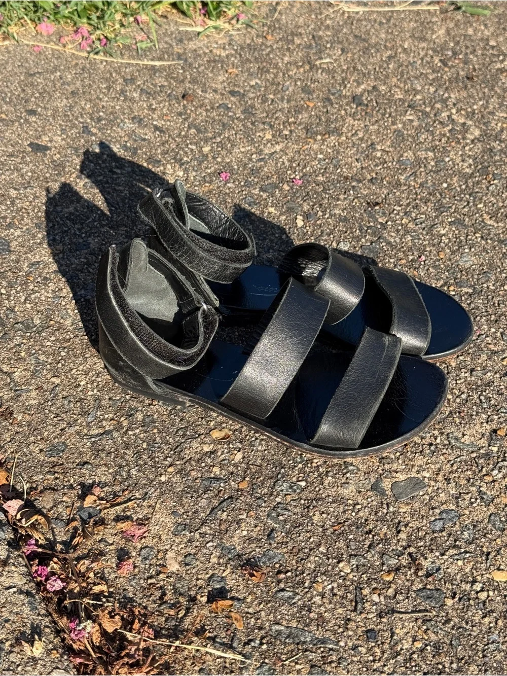 Bonpoint Paris Black Leather Ankle Strap Sandals EU 29 Kids US 11.5–12